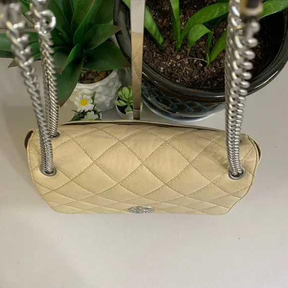 Tory Burch Cream Quilted Chain Bag - Picture 5 of 12
